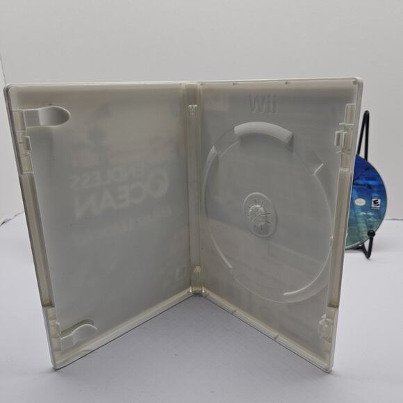 Endless Ocean: Blue World (Nintendo Wii, 2010) CIB w/Manual - Picture 2 of 4